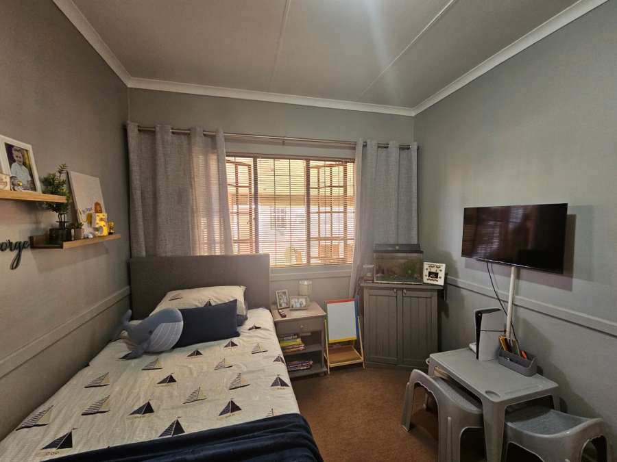 To Let 2 Bedroom Property for Rent in Langenhovenpark Free State